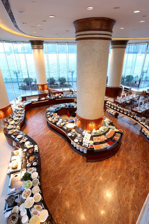 Harbour Grand Kowloon Hotell Hongkong Eksteriør bilde The buffet at the lobby