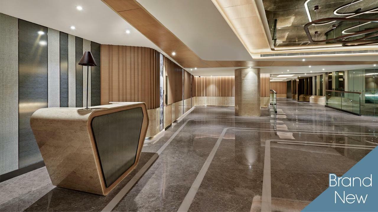 Harbour Grand Kowloon Hotell Hongkong Eksteriør bilde The lobby of the hotel